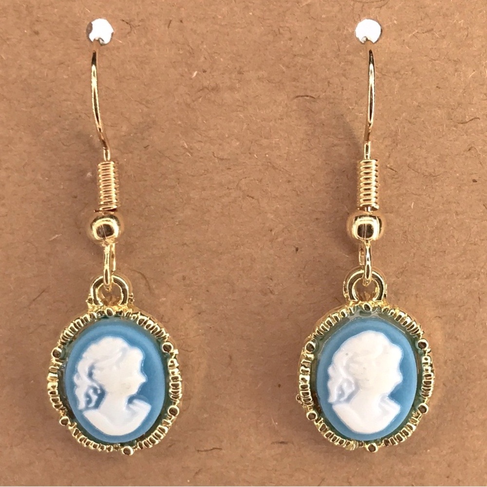 Elegant Gold and Blue Cameo Earrings Fashion Jewelry - Picture 4 of 4